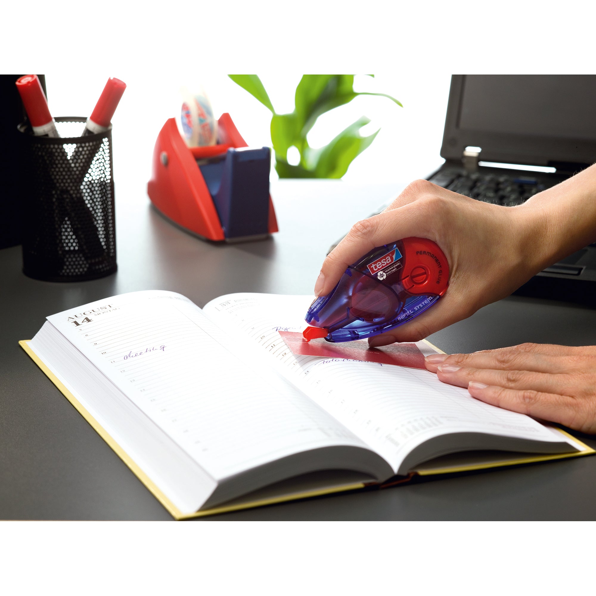tesa Kleberoller permanent