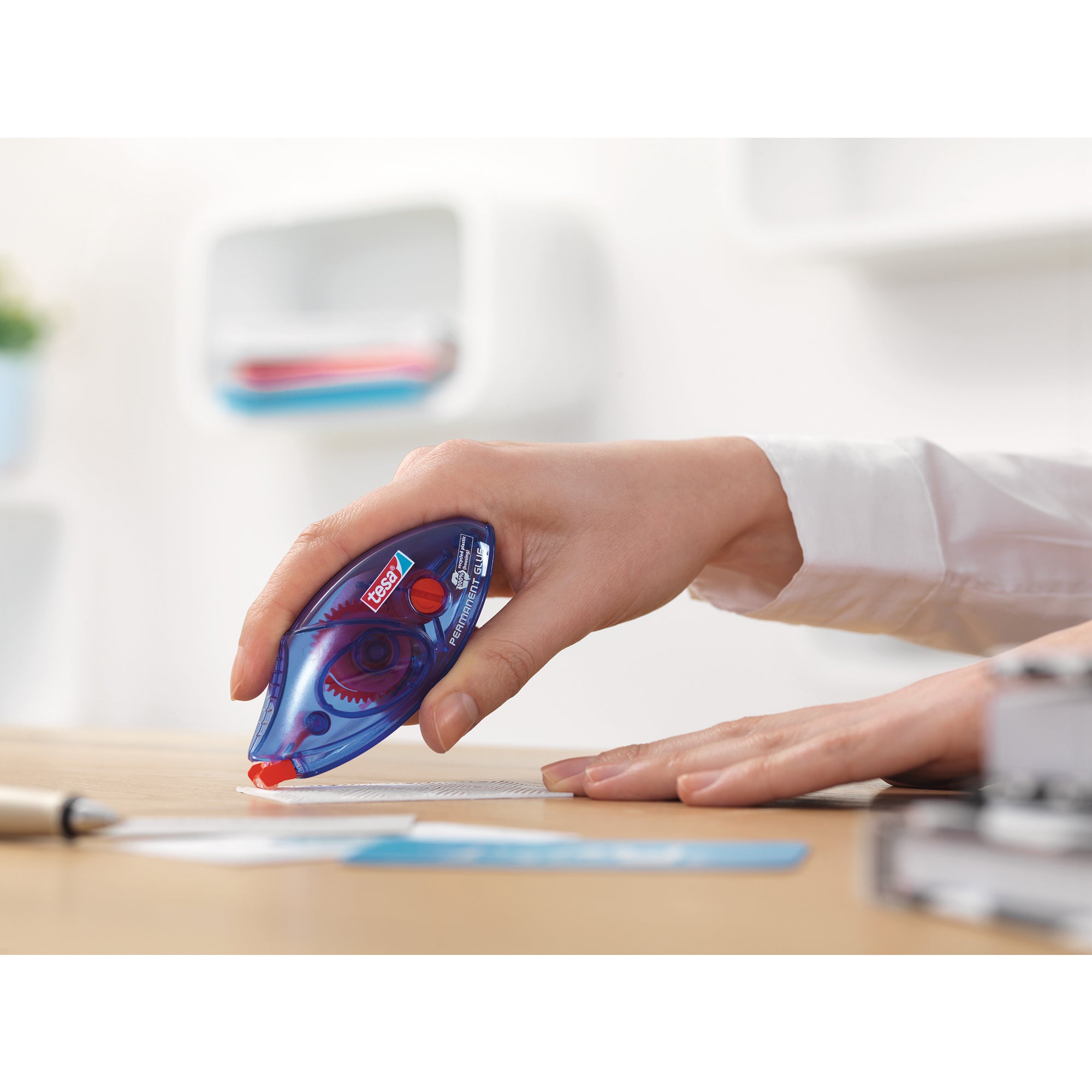 tesa Kleberoller permanent