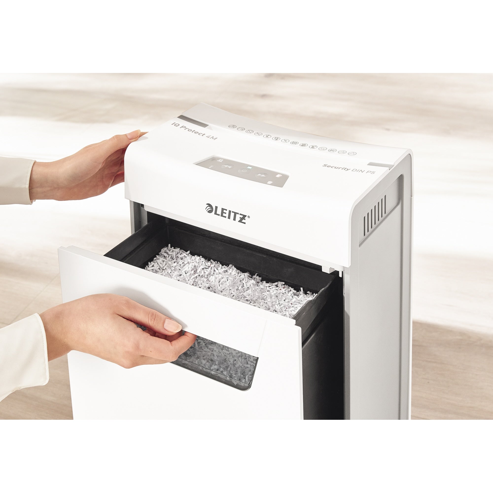 Leitz Aktenvernichter IQ 4M Protect Premium