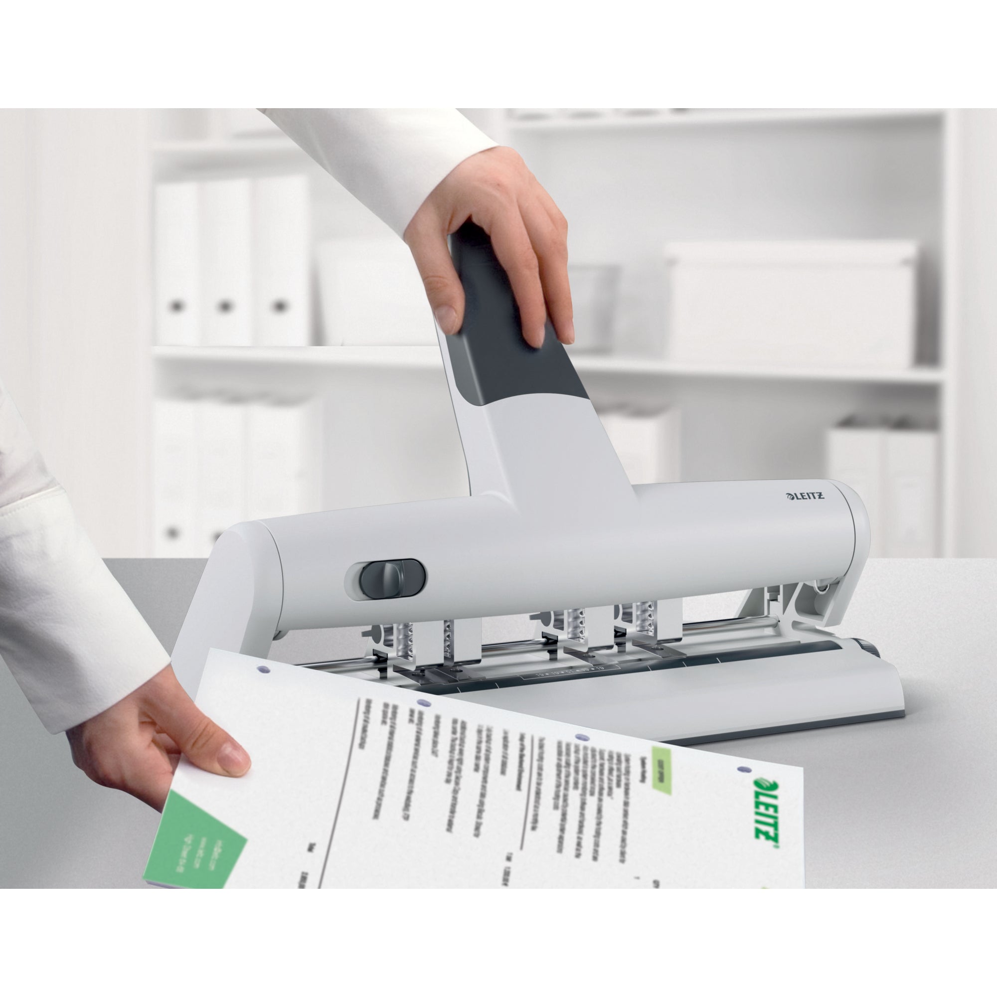 Leitz Mehrfachlocher AKTO