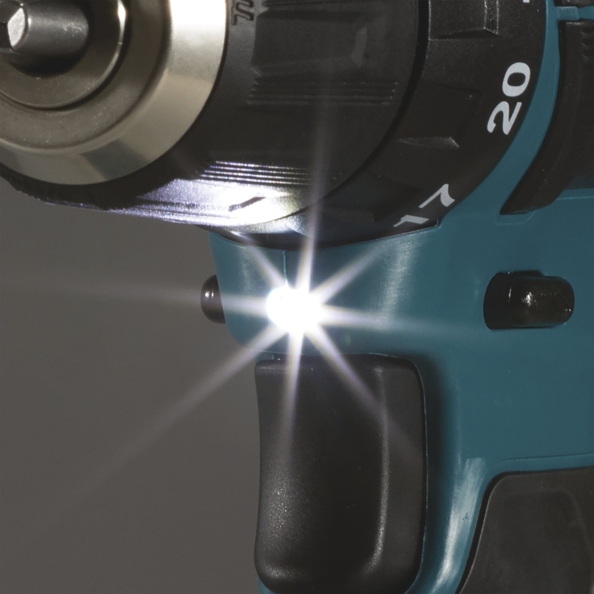 Makita Schlagbohrmaschine HP333D