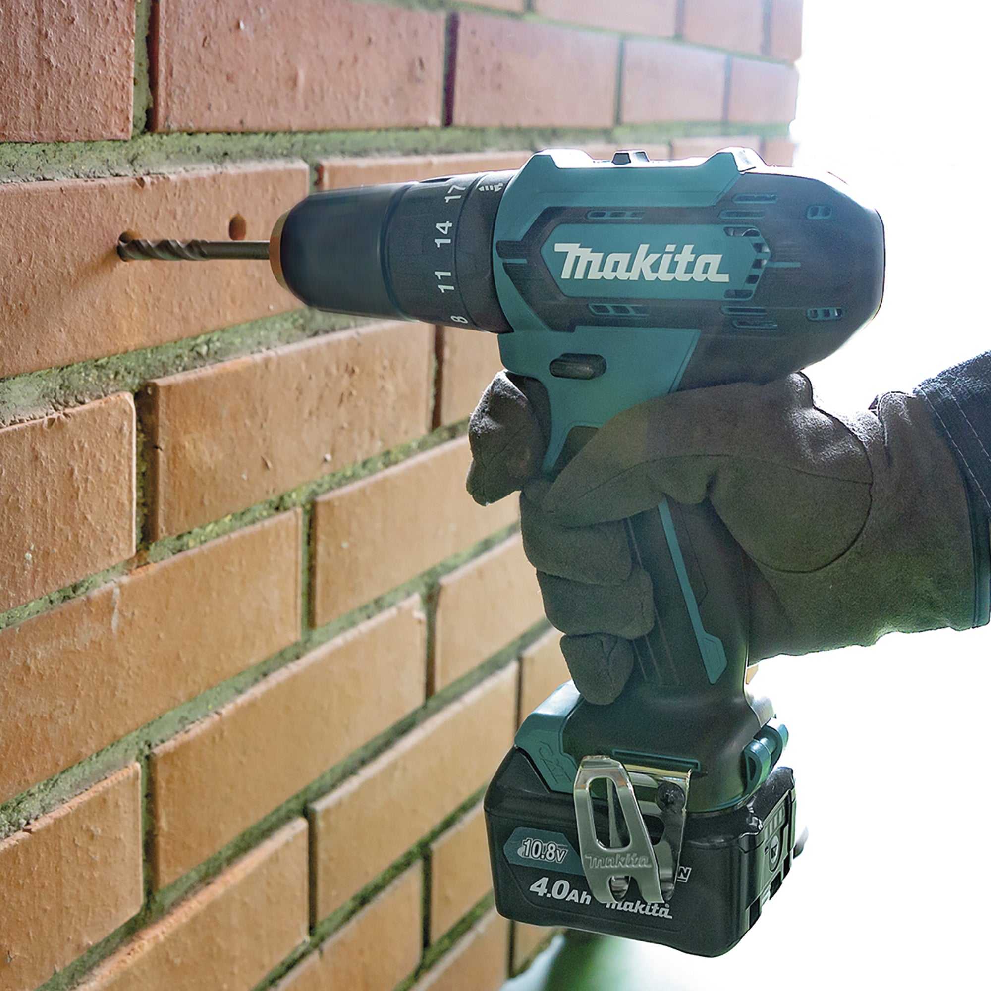 Makita Schlagbohrmaschine HP333D