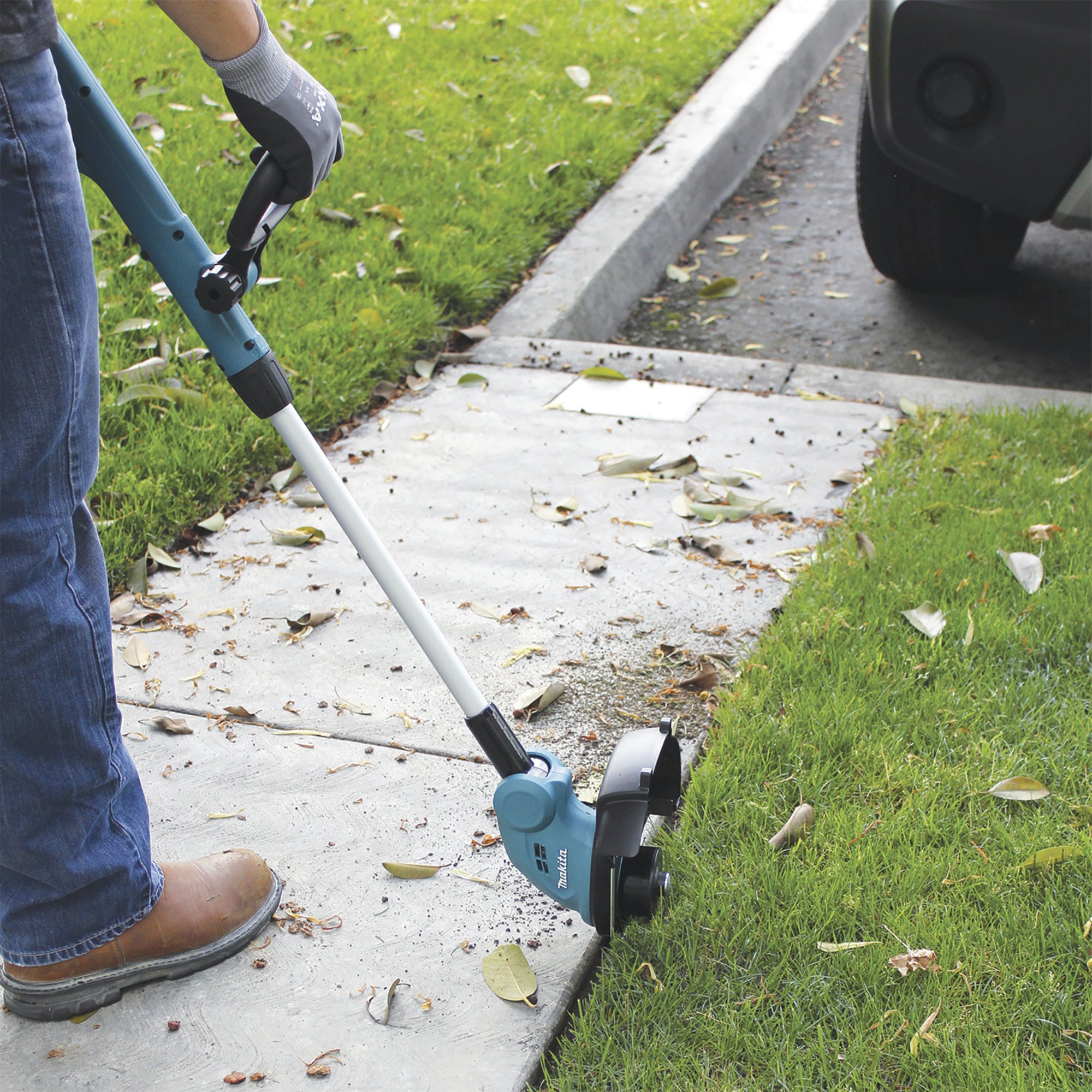 Makita Rasentrimmer DUR181