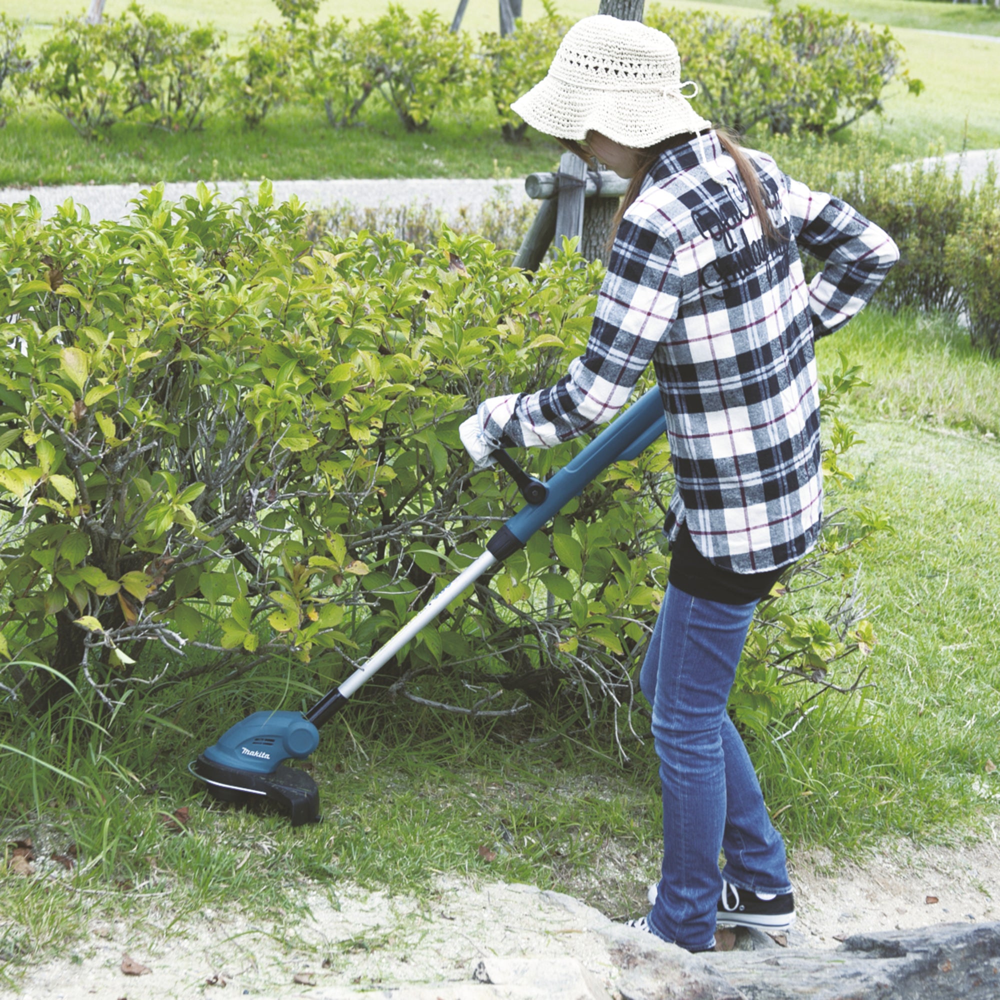 Makita Rasentrimmer DUR181