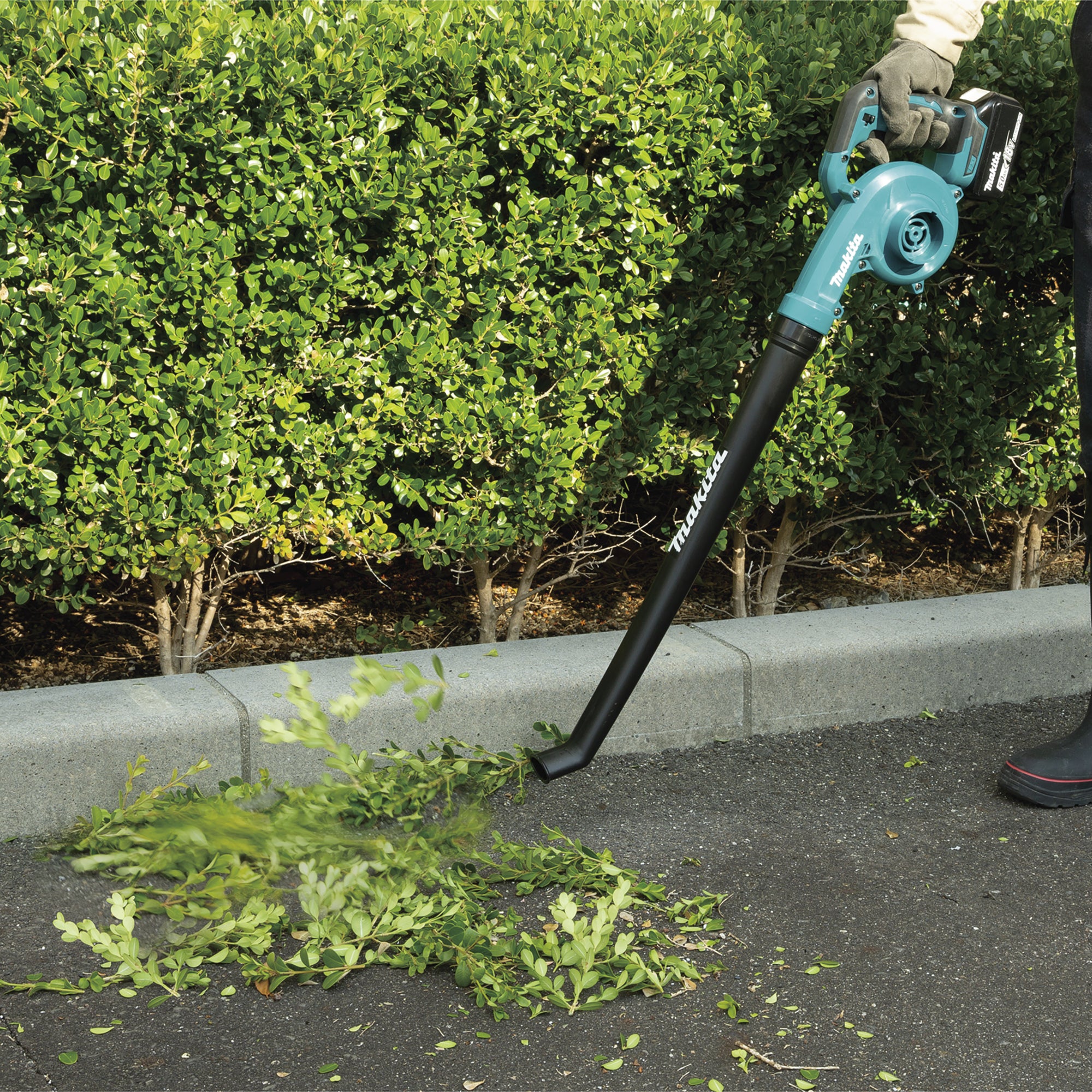Makita Laubbläser DUB186